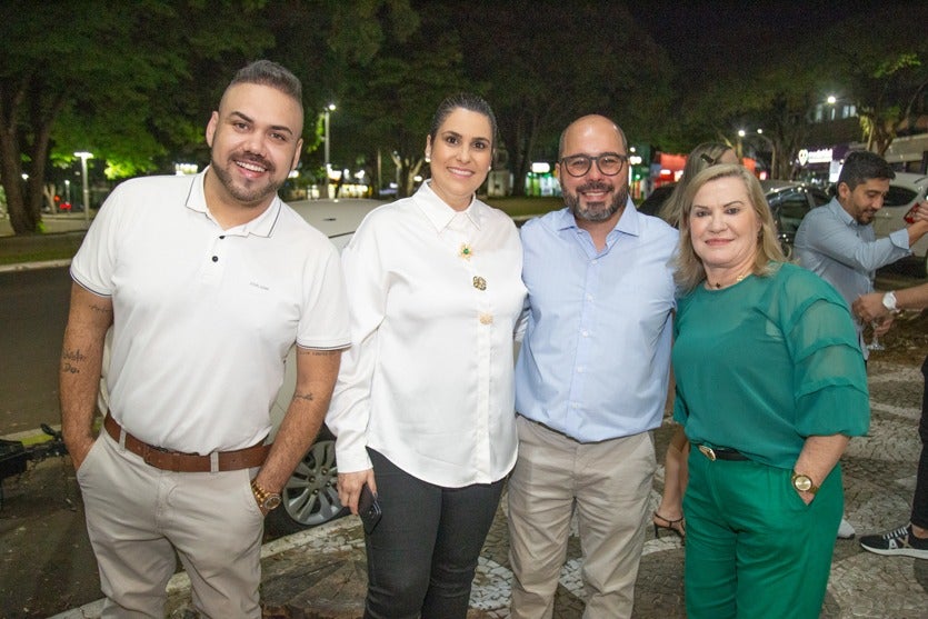 Óticas Ammo Prime inaugura nova unidade em Umuarama com evento especial 