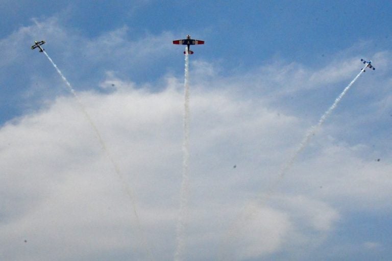 Segundo Air Show de Umuarama atrai milhares de pessoas.