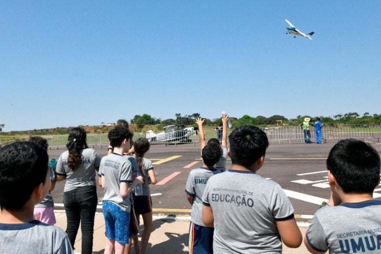 Alunos Participam Do Umuarama Air Show