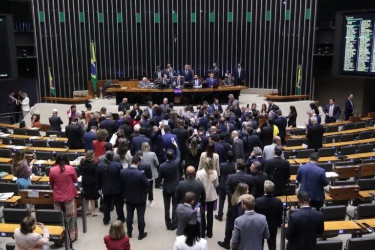 Câmara: A aprovação não define ainda o mérito da proposta.