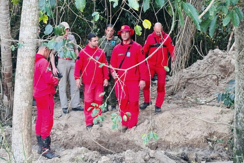 Força Tarefa Faz Buscas Em Icaraíma, Onde Veículo Foi Encontrado (1)