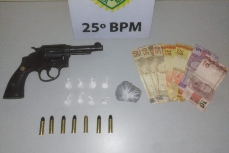 Revólver e cocaína são apreendidos com suspeito em Alto Piquiri
