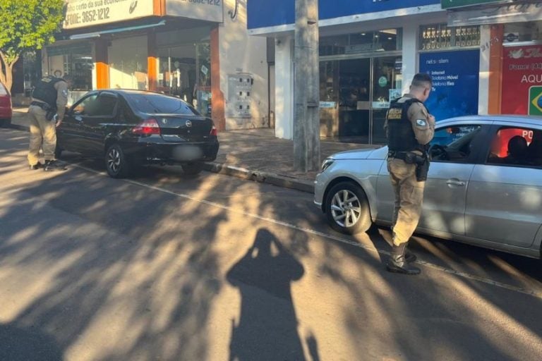 Blitz no Centro de Iporã resulta na apreensão de duas motos