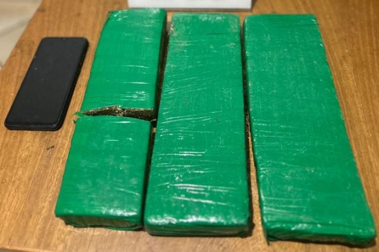 PM prende jovem com 2,5 kg de maconha no Dom Pedro I.