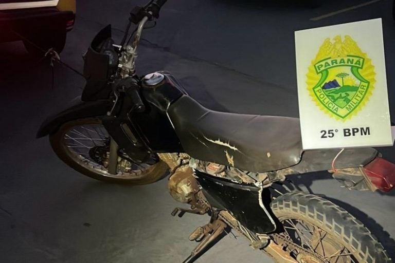 Homem é preso na PR-323, em Iporã, com moto com adulteração no chassi.