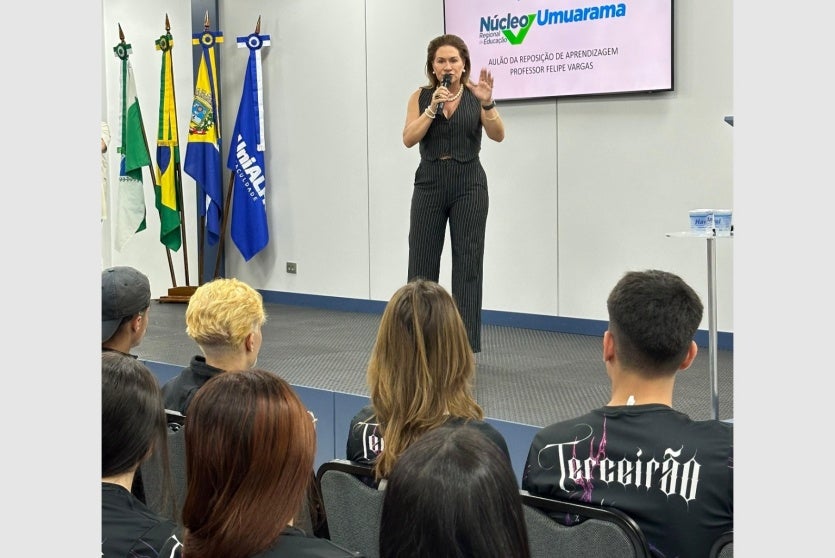 Nre Umuarama Reúne 350 Alunos Para Aulão Da Recomposição (3)