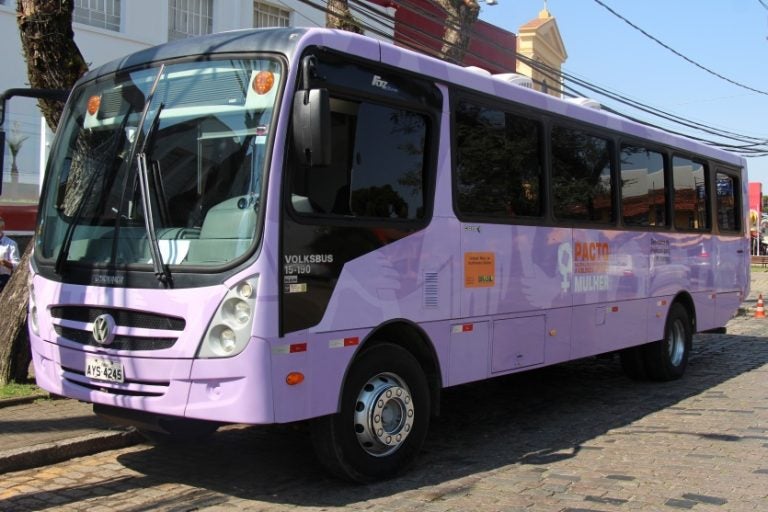 Ônibus Lilás: