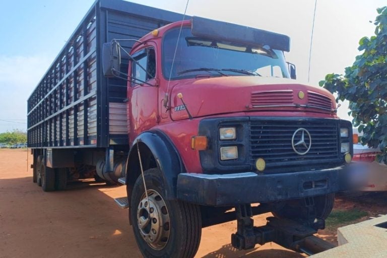 Pcms Prende 4 Pessoas E Recupera Caminhão Furtado Em Umuarama (2)