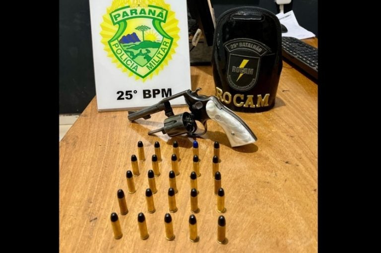Pm Apreende Revólver E Conduz Homem Posse De Arma De Fogo