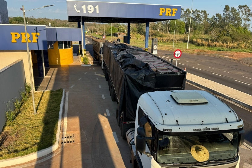 Prf Faz 2 Apreensões De Cigarros Em Alto Paraíso Em 15 Minutos (4)