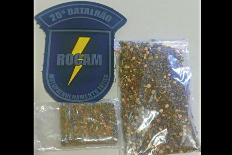 Rocam Apreende Maconha E Sementes De Cannabis Com Rapazes