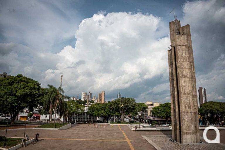 Umuarama: Durante o dia, a máxima deve chegar aos 30 °C.