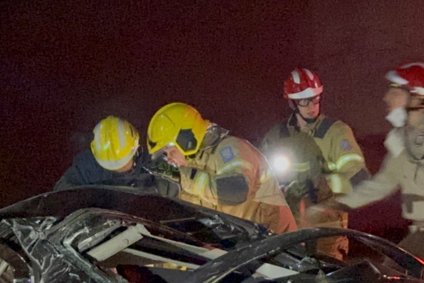 Umuarama Condutor Fica Ferido Após Colisão Em Muro De Empresa (4)