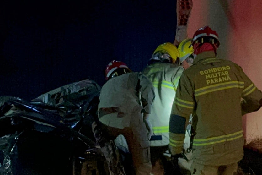 Umuarama Condutor Fica Ferido Após Colisão Em Muro De Empresa (5)