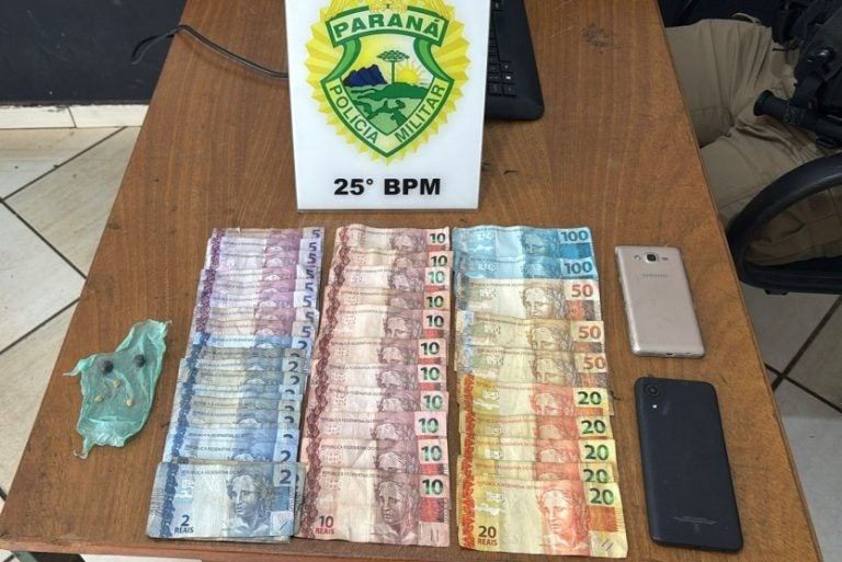 Umuarama Pm Prende Mulher Por Tráfico De Drogas E Receptação