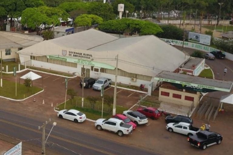 Umuarama sedia seminário: entre os temas em debate estão o manejo sustentável do solo, a conservação de nascentes e o uso de tecnologias digitais no campo.