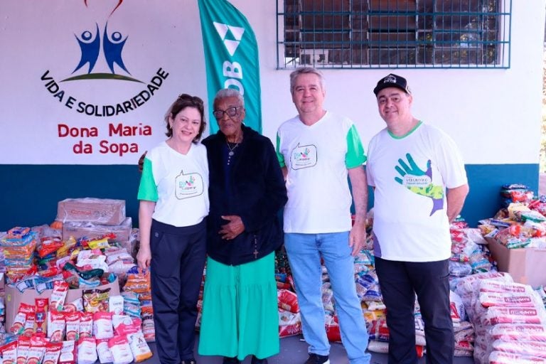 Campanha do Sicoob arrecada 4 toneladas de alimentos para a Casa Dona Maria da Sopa 