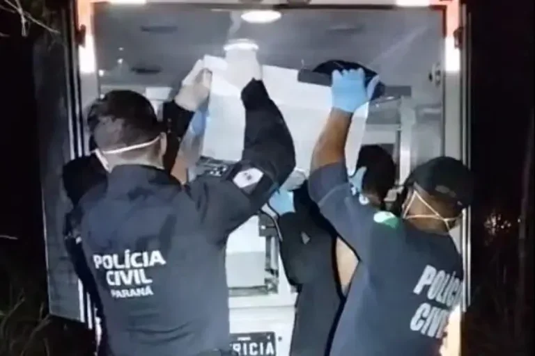 Enterrados um em cima do outro, corpos são resgatados em 4 horas de operação de vala profunda em Icaraíma