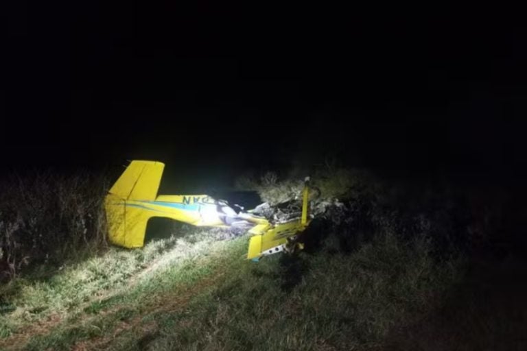 Avião cai e mata quatro pessoas em Aquidauana.
