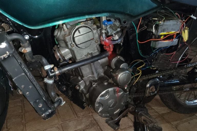 Moto barulhenta é apreendida em Pérola com jovem sem CNH