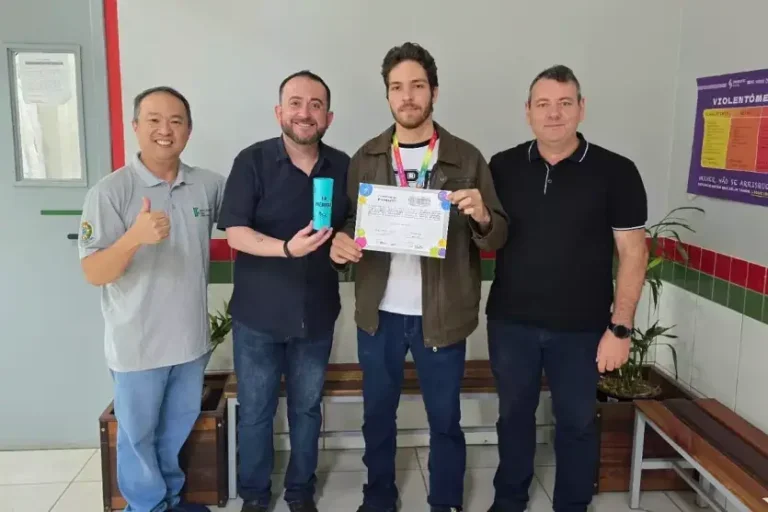 Aluno Do Ifpr Campus Umuarama Recebe Medalha Da 19ª Obmep