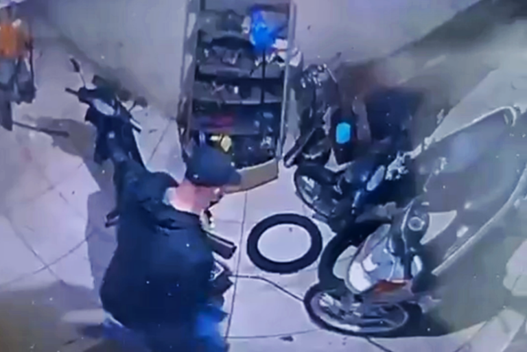 Câmera Registra Furto Em Oficina De Motos Em Cafezal Do Sul