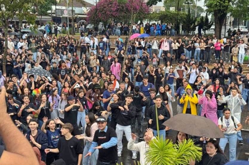 Dnj Reúne Milhares De Jovens E Adolescentes Em Indianópolis (2)