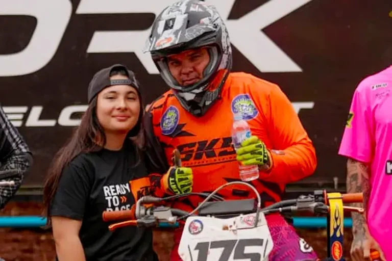 Família De Cruzeiro Do Oeste Brilha No Motocross Regional (1)