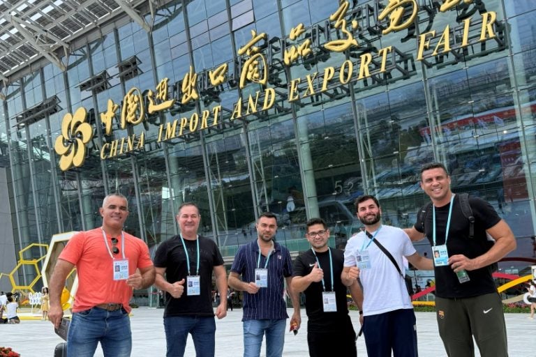 Empresários de Umuarama participam da Canton Fair, a maior feira de negócios do mundo, na China.