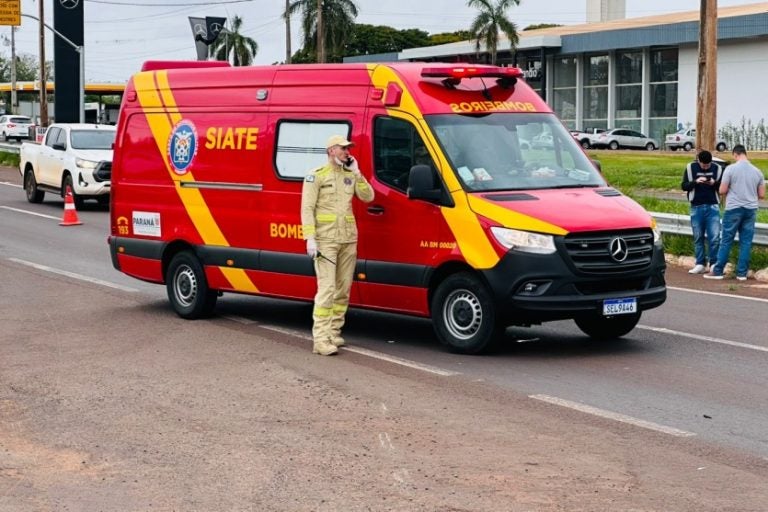 Idoso sofre queda ao atropelar cachorro na PR-323, em Umuarama.