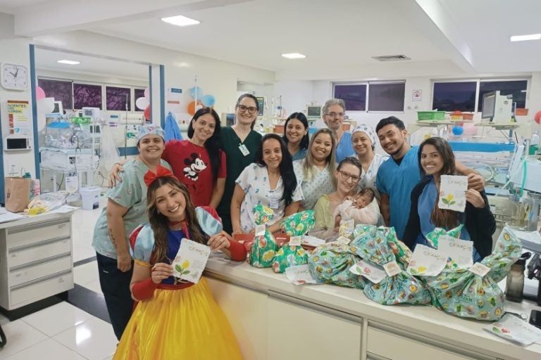 Dia das Crianças no Hospital Norospar é marcado por carinho, voluntariado e encantamento.