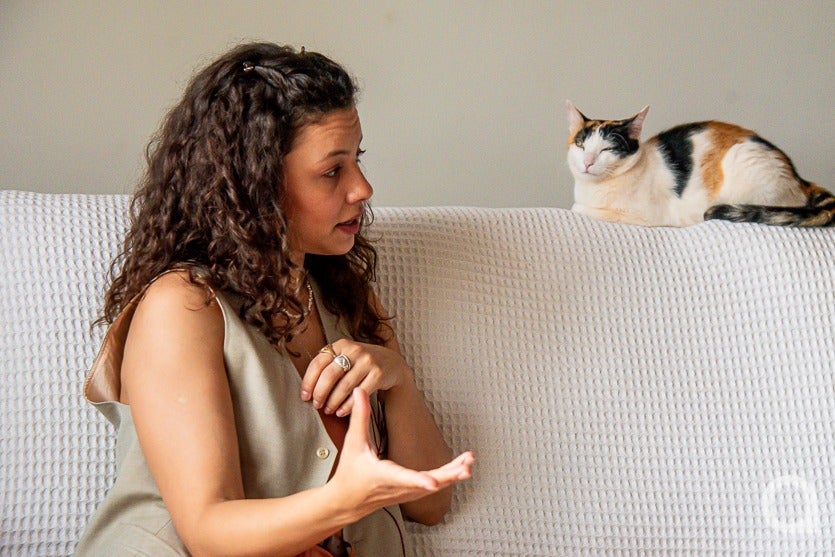 Jovem Transforma Paixão Pelo bordado em Profissão (14)