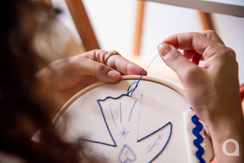 Jovem Transforma Paixão Pelo bordado em Profissão (34)