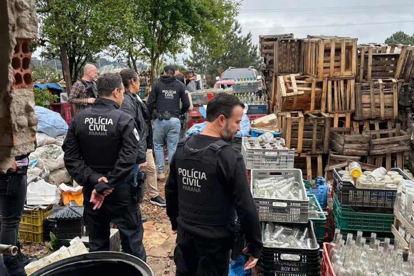 Metanol Pcpr Destrói 300 Mil Garrafas De Bebidas Irregulares (4)