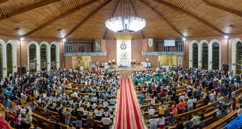 Missa Na Catedral Abre Mês Missionário Da Diocese De Umuarama (3)