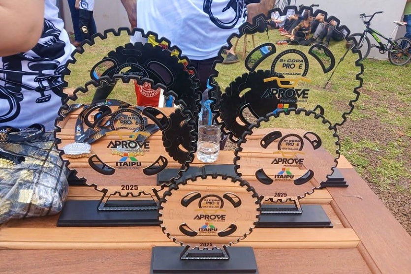 Piloto De Bicicross De Umuarama Conquista 3º Lugar Em Prova (2)