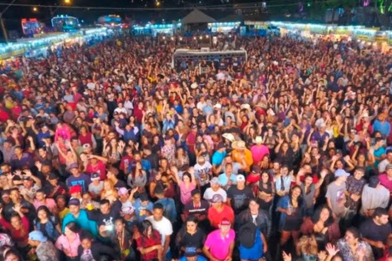 Sicoob Arenito Convida População Para A Expo Iporã E Expo Sales (1)
