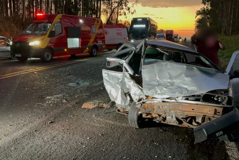 Umuarama Três Pessoas Ficam Feridas Após Colisão Na Pr 323 (2)