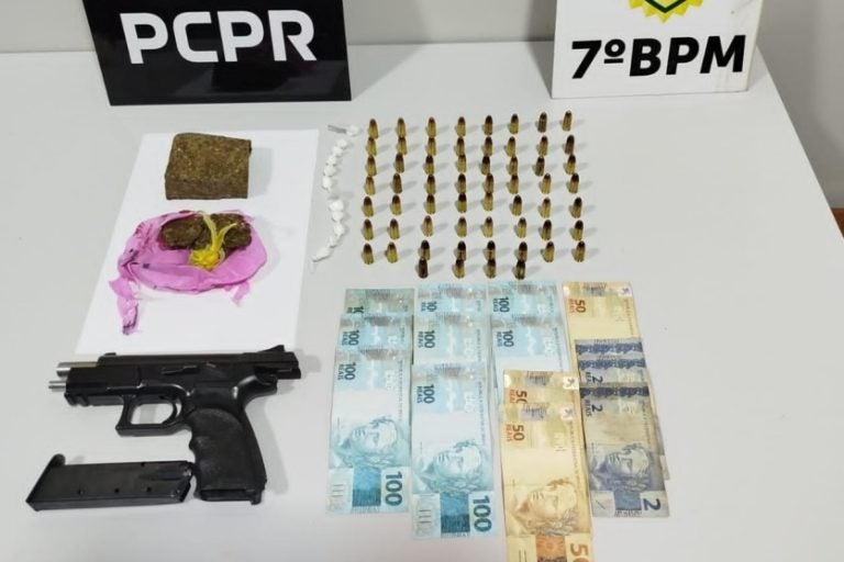 Homem é preso com drogas e arma em Cidade Gaúcha.