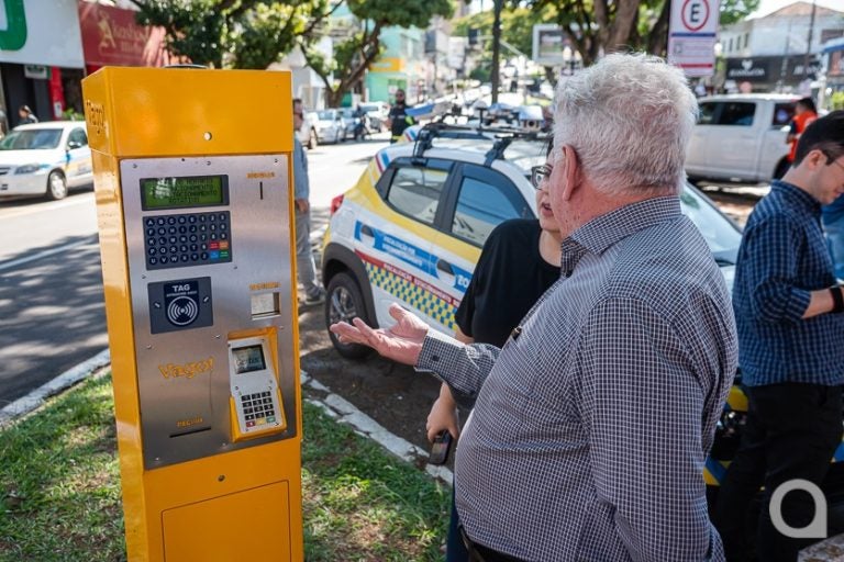 Começa fase de adaptação da Zona Azul Digital em Umuarama.