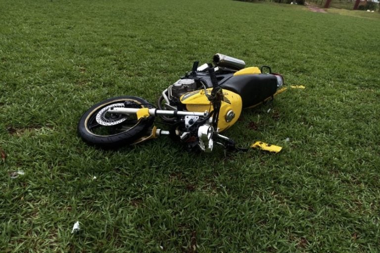 Jovem de 23 anos morre após perder o controle da moto na PR-180