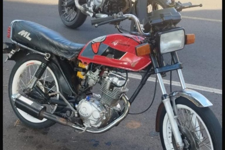 Motocicleta adulterada é apreendida pela Rocam em Umuarama.