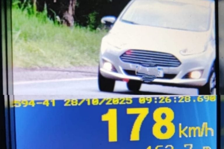 Operação Radar flagra carro a 178 km/h em pista molhada na PR-317