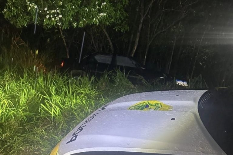 Mulheres ficam feridas em acidente em Cruzeiro do Oeste.