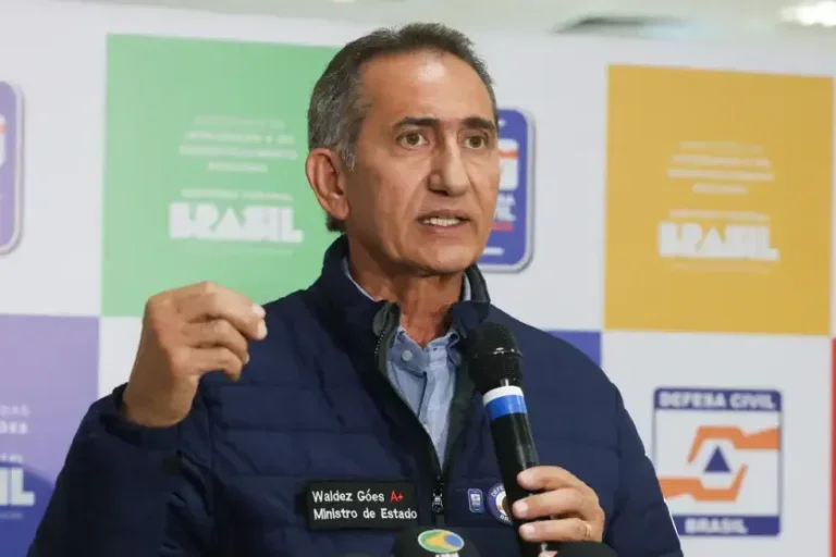 Governo federal envia ajuda humanitária após ciclone no Paraná.
