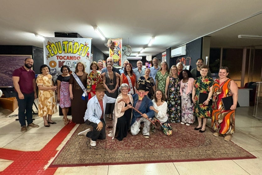 Abertura da exposição de Edu Tadeu emociona público no Vera Schubert.