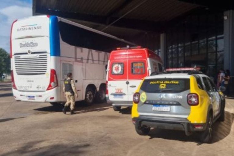 Passageiro "chega morto" na Rodoviária de Cascavel e polícia investiga situação