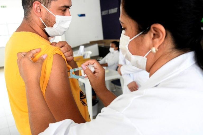Casos De Covid Sobem E População Deve Redobrar Os Cuidados