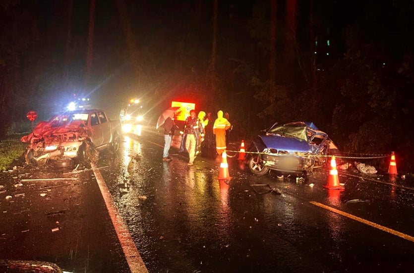 Paraná Colisão Entre 3 Veículos Deixa 4 Mortos Na Rodovia Br 373 (2)