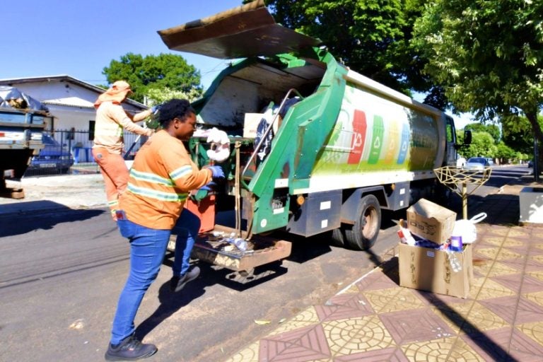 População Precisa Separar Os Recicláveis Para A Coleta Seletiva (2)